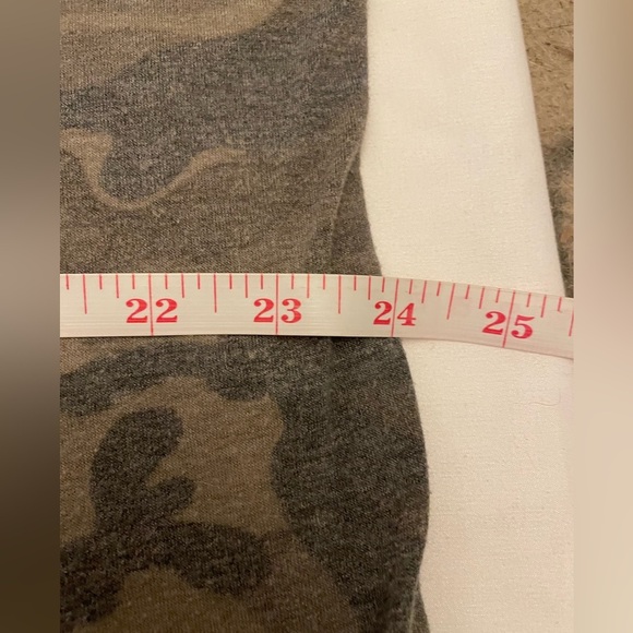 Misia Curvy size 1X tiger camo shirt - Picture 8 of 10